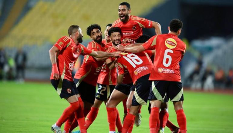 ترتيب الدوري المصري بعد فوز الأهلي على سموحة.. الأحمر يتصدر والقمة تشتعل